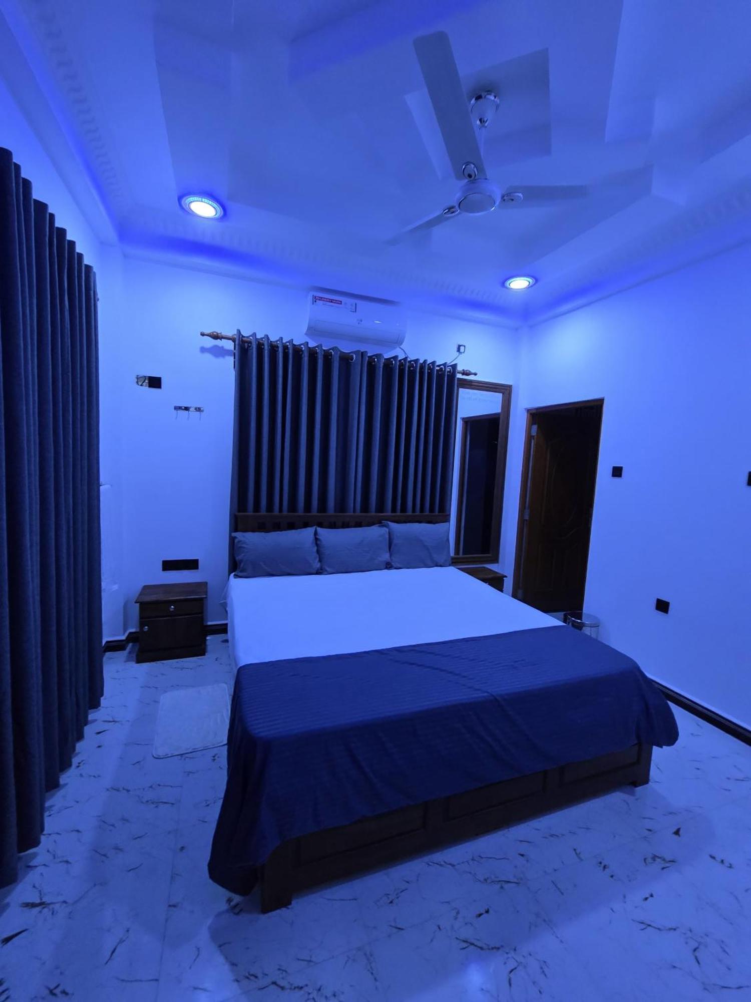 Munril Guest Lägenhet Jaffna Exteriör bild
