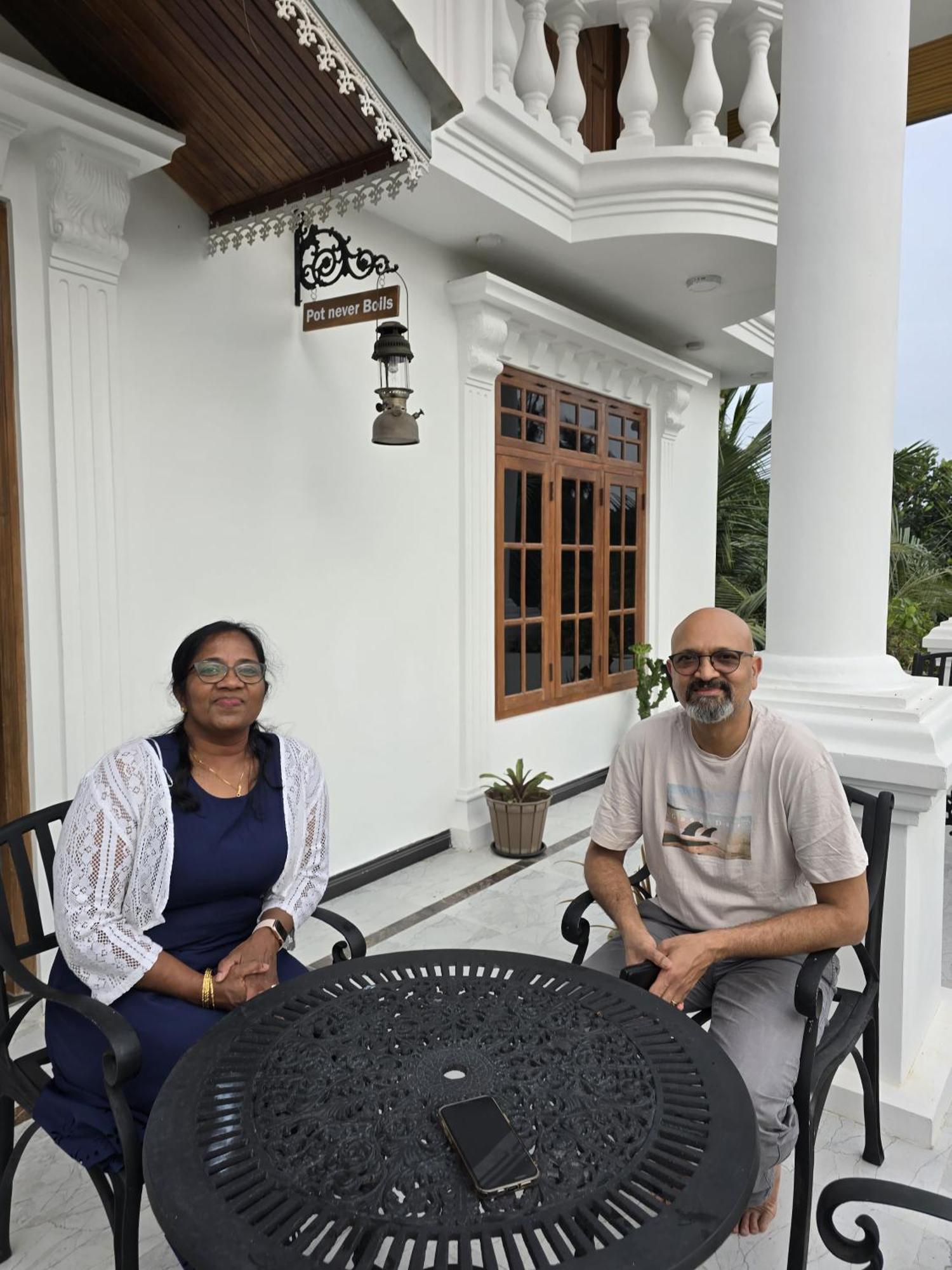 Munril Guest Lägenhet Jaffna Exteriör bild