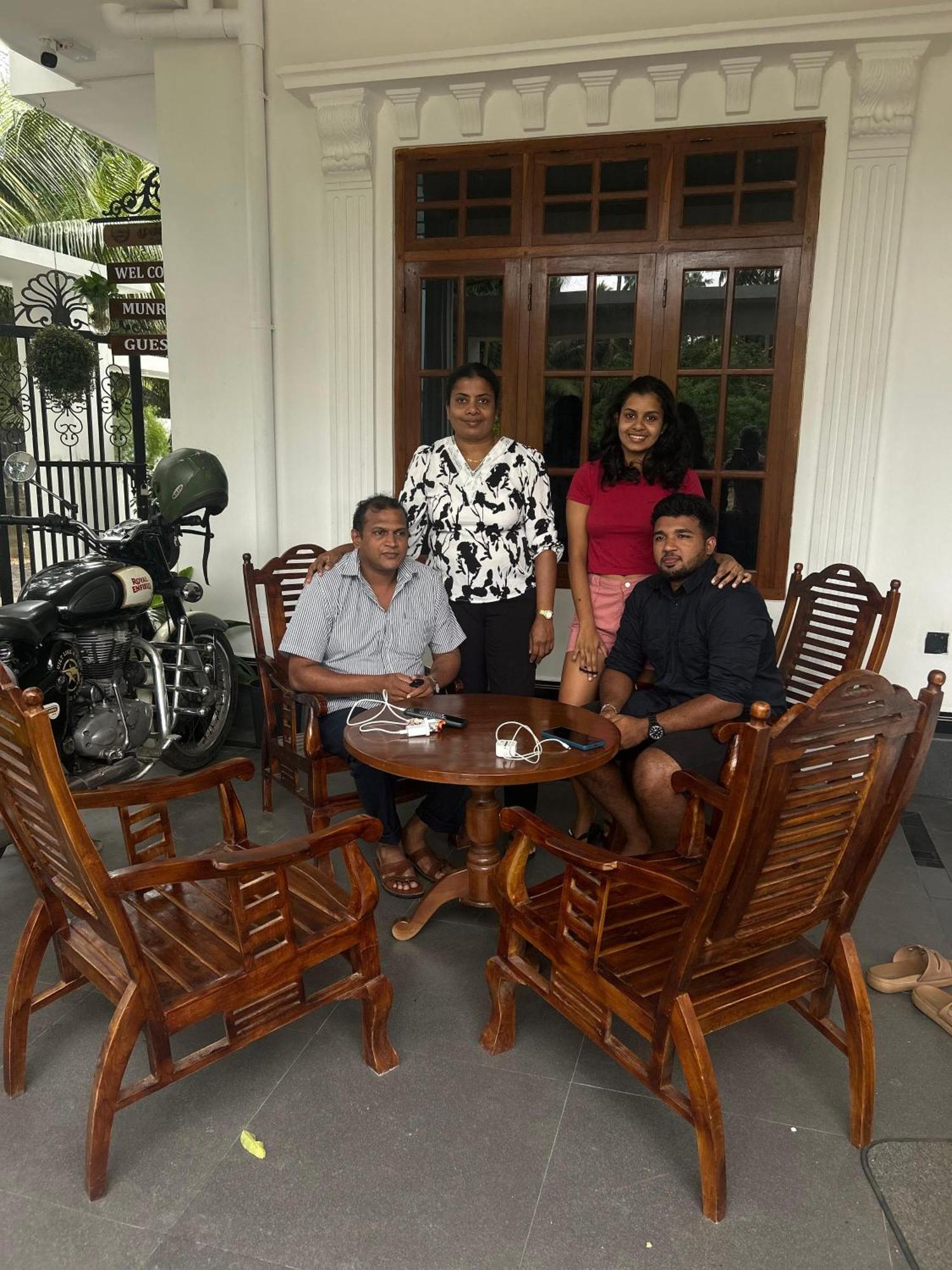 Munril Guest Lägenhet Jaffna Exteriör bild