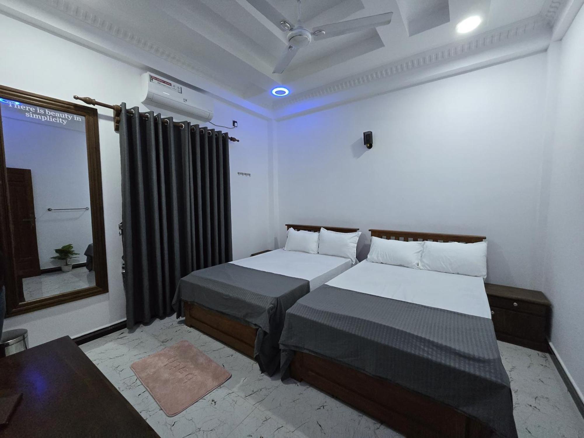 Munril Guest Lägenhet Jaffna Exteriör bild
