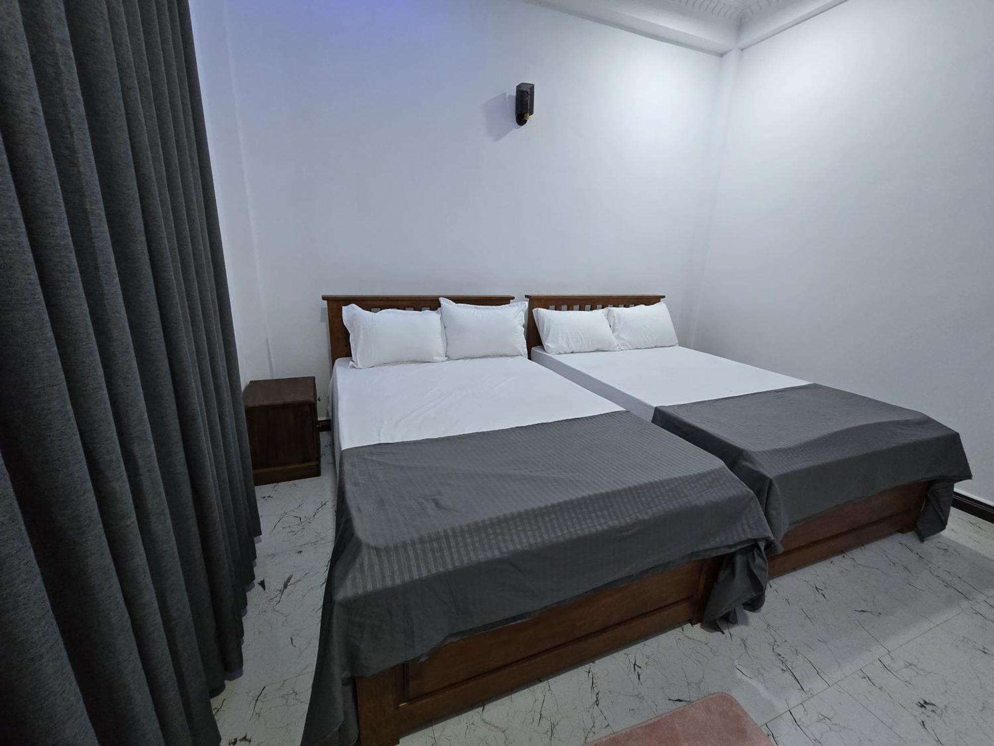 Munril Guest Lägenhet Jaffna Exteriör bild