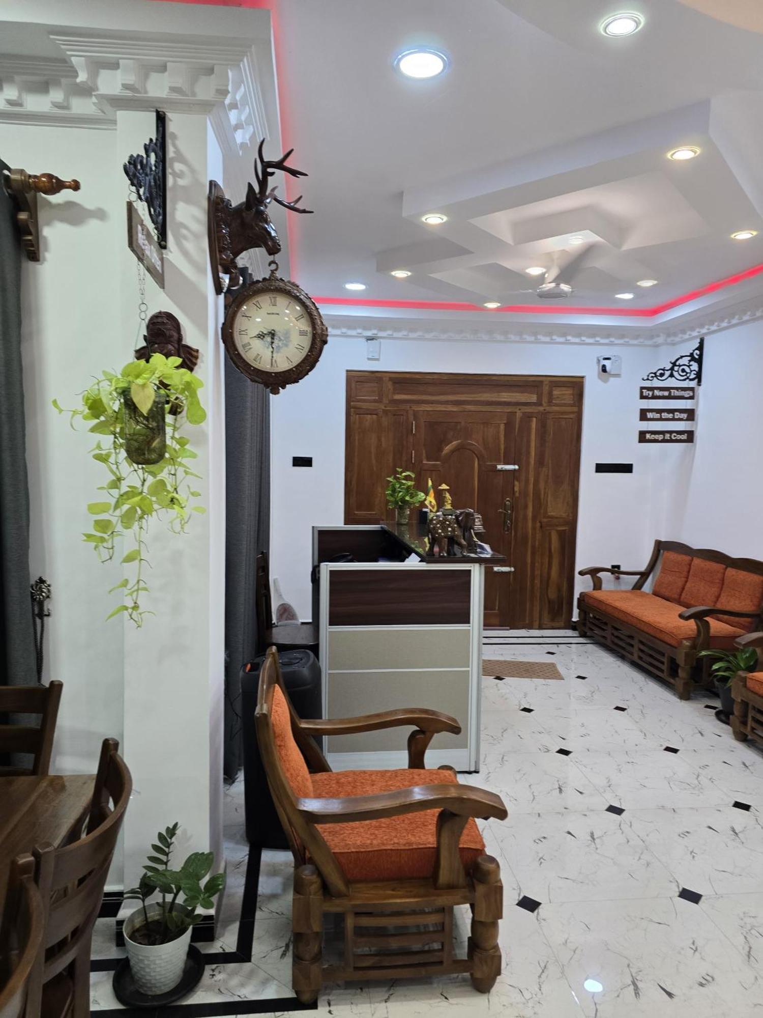 Munril Guest Lägenhet Jaffna Exteriör bild