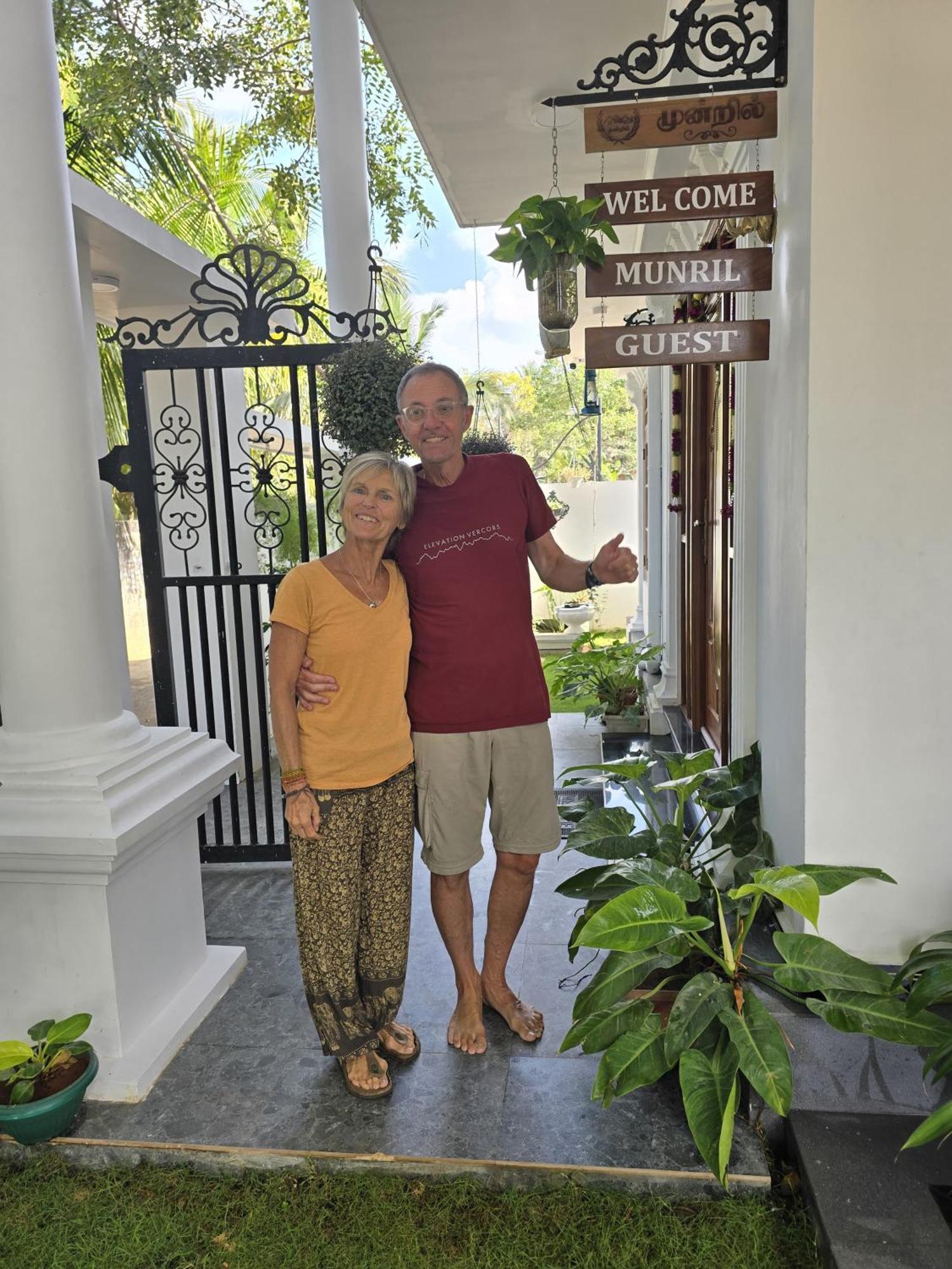 Munril Guest Lägenhet Jaffna Exteriör bild